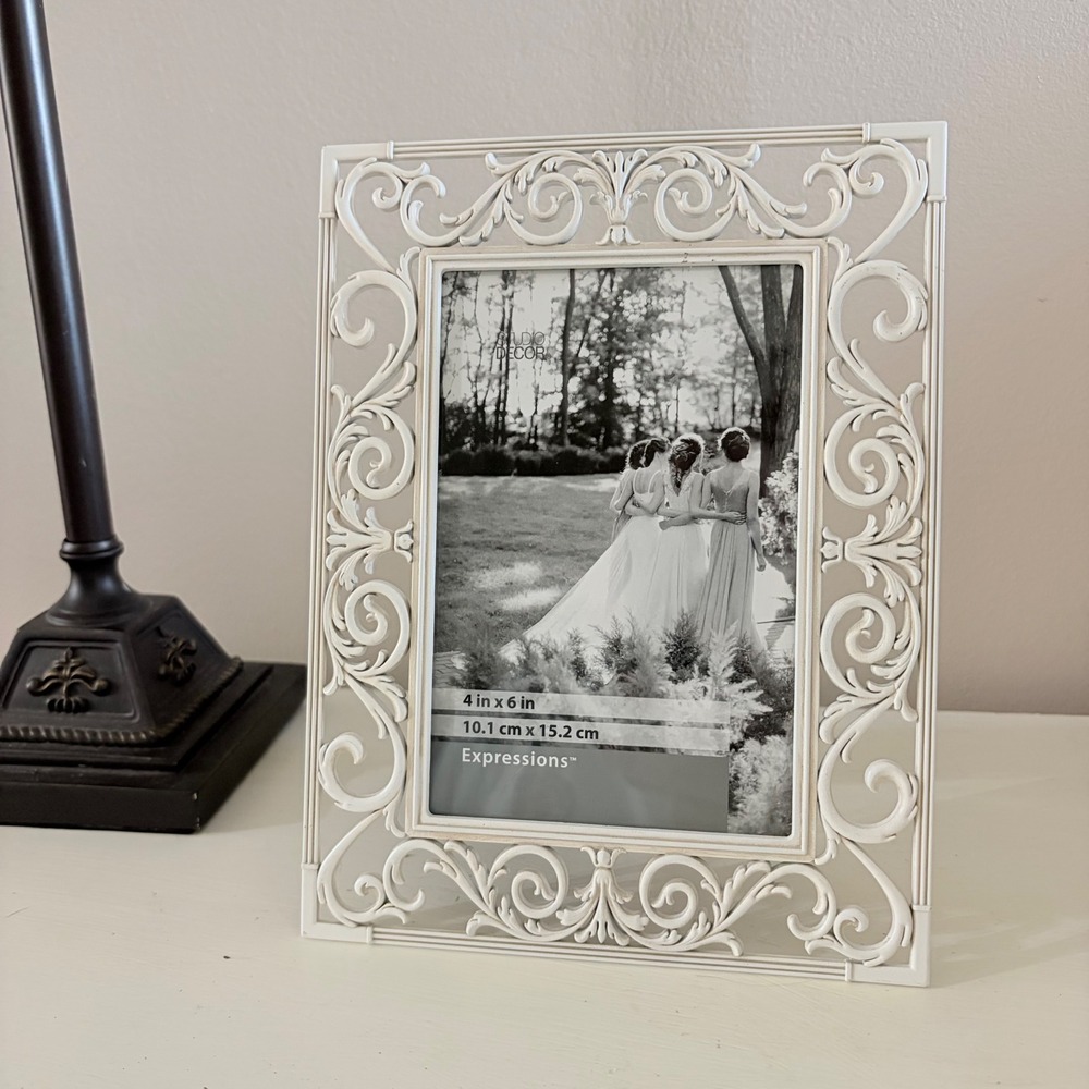 White Scroll Picture Frame 4x6 Ornate Filigree Studio Decor Expressions